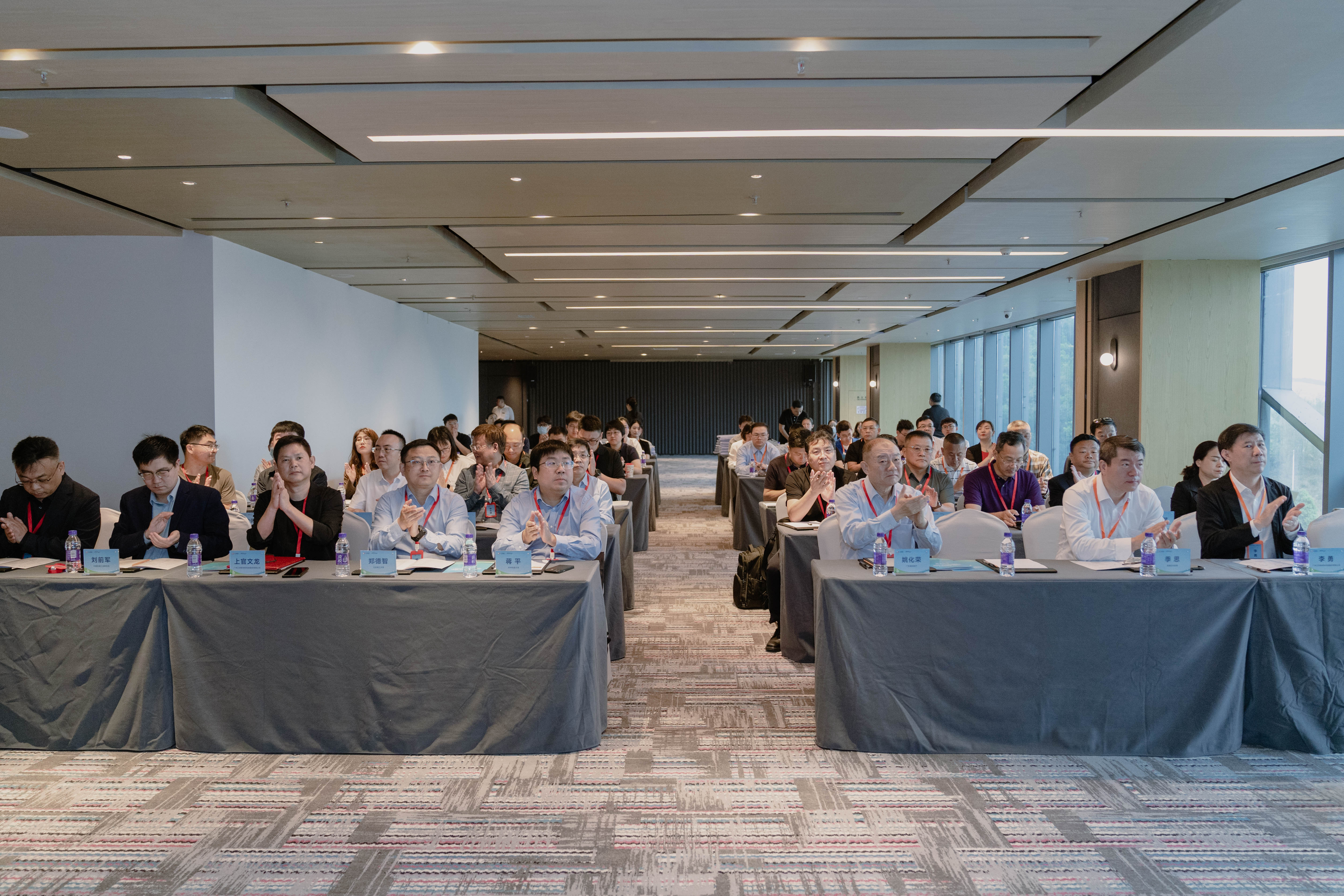 �µ���(�й���)�������޹�˾����